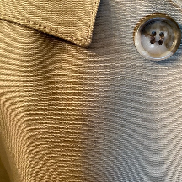 London Fog Tan Trench Coat Classic Double-breasted Style - Picture 4 of 5